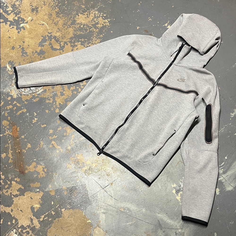 Nike tech - Picture 2 of 8